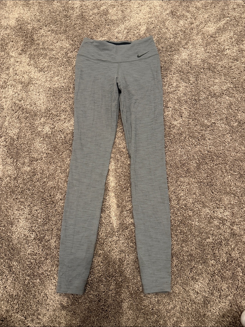 Nike Women's Heather Gray High-Rise Athletic Leggings